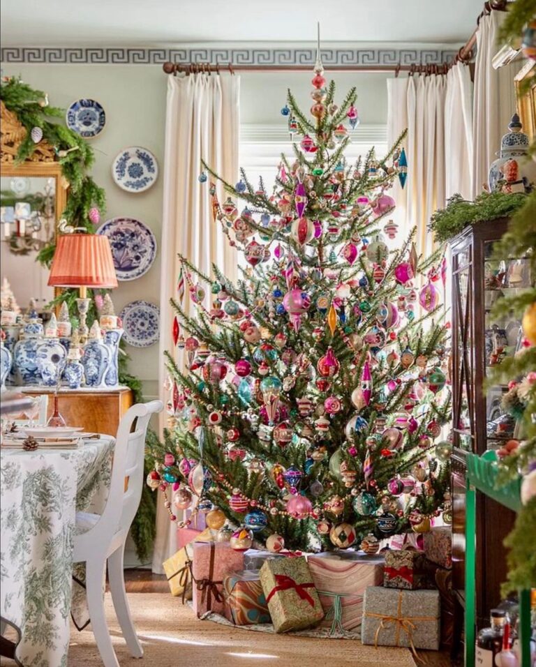 25 Lovely Vintage Christmas Tree Decor Ideas You Should See