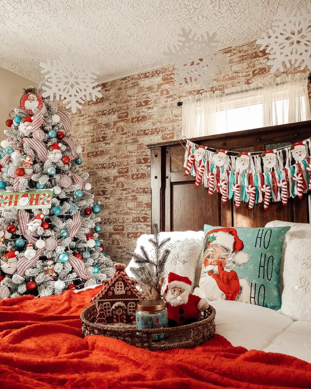 25. Cozy Christmas Wonderland