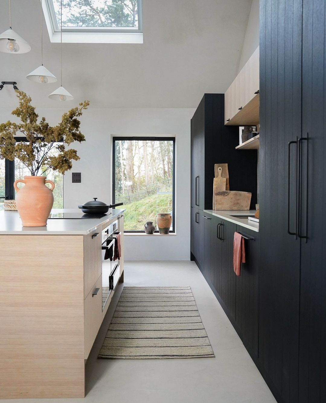 Earthy Minimalism: Black and Oak Contrast