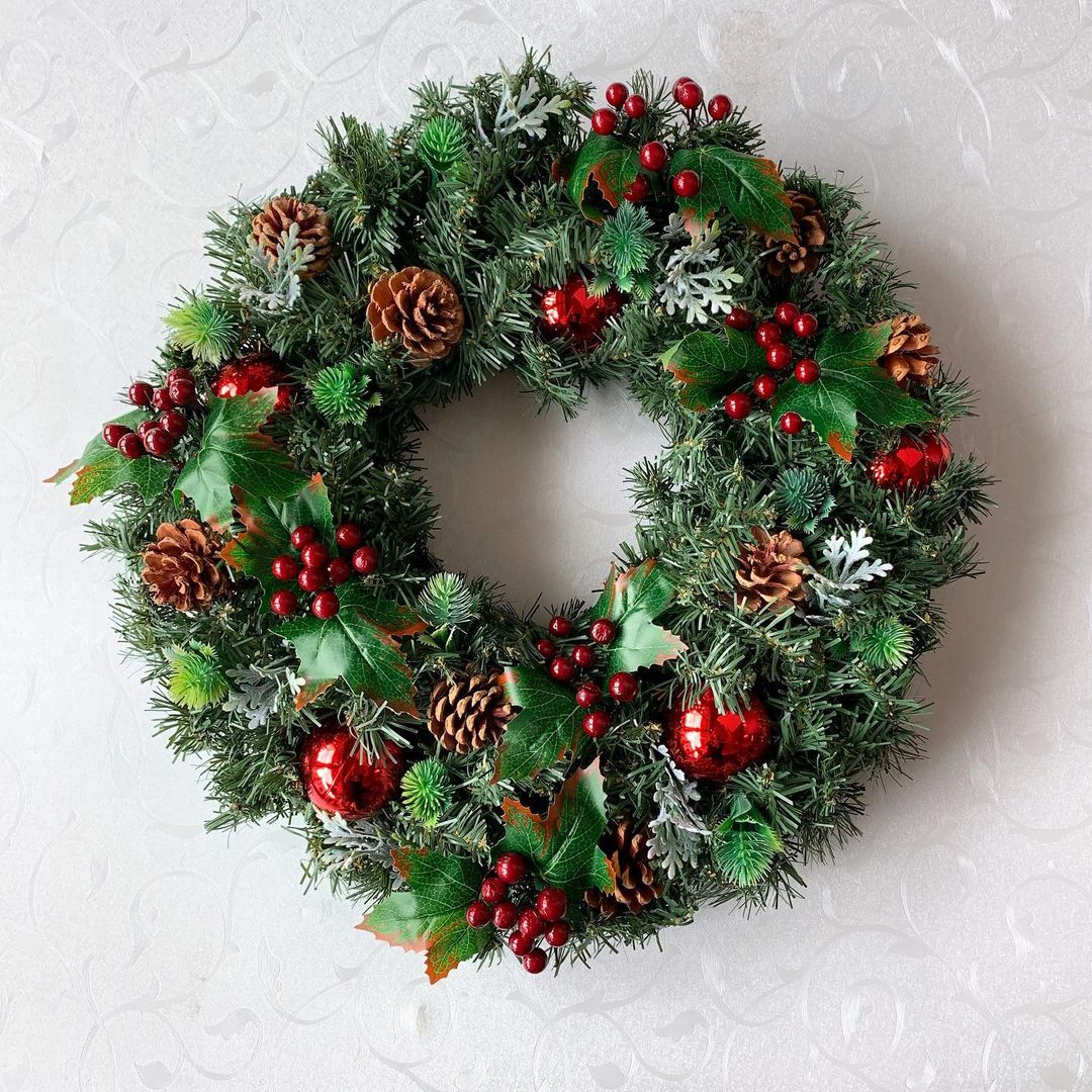 Classic Holly Berry Wreath