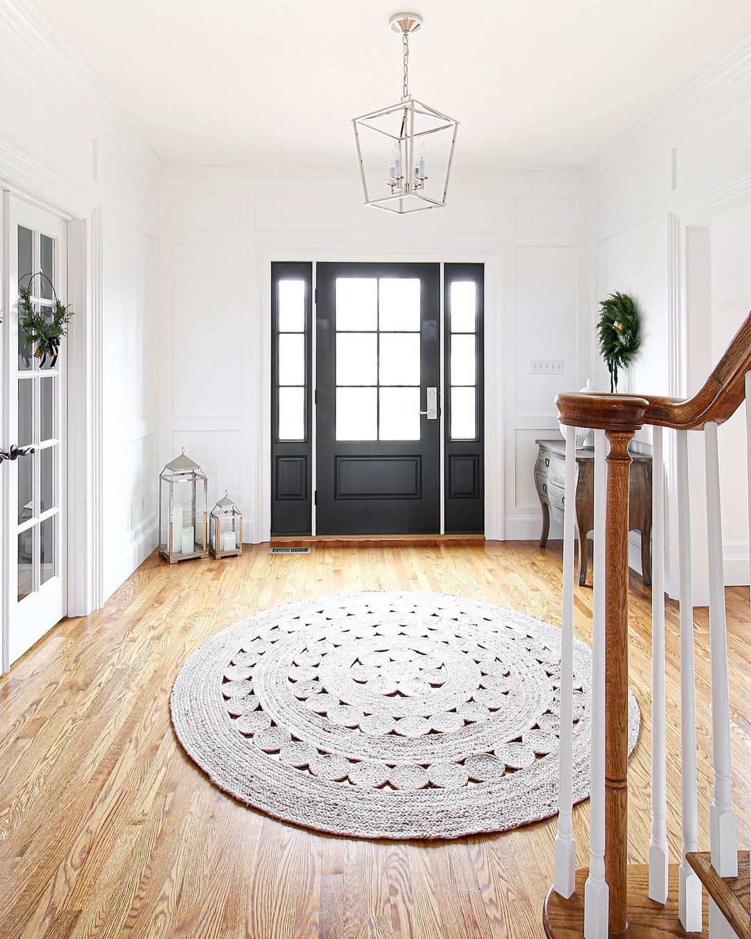 ntricate Round Woven Carpet