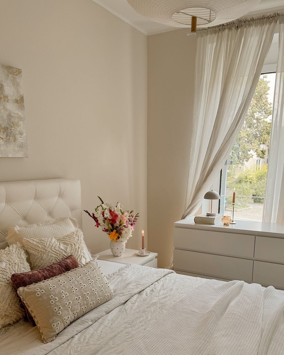 Cozy White Bedroom with Soft Textures