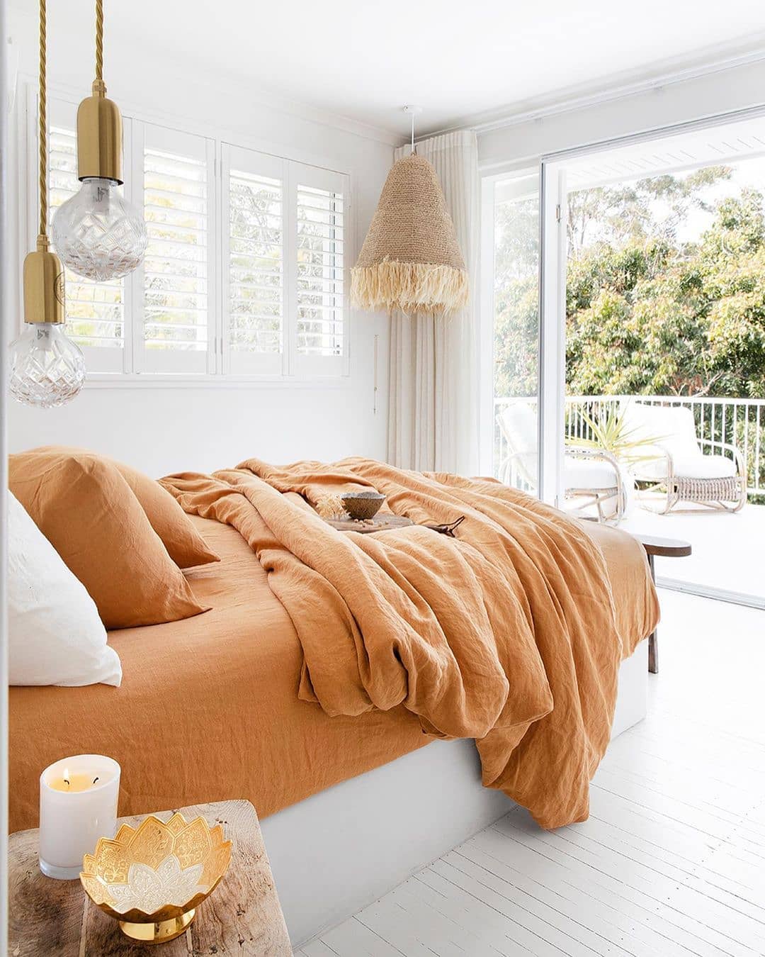 Warm Tones With Breezy Coastal Elements Decorating Ideas