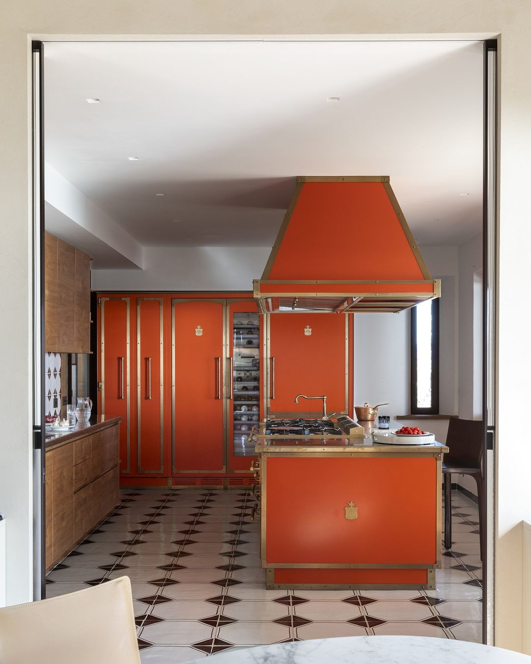 Bold Orange And Brass For Vintage Elegance