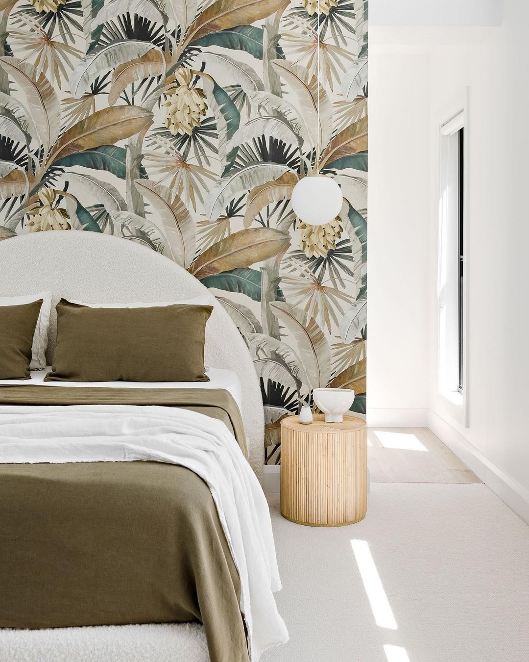 Bold Botanicals With Earthy Accents