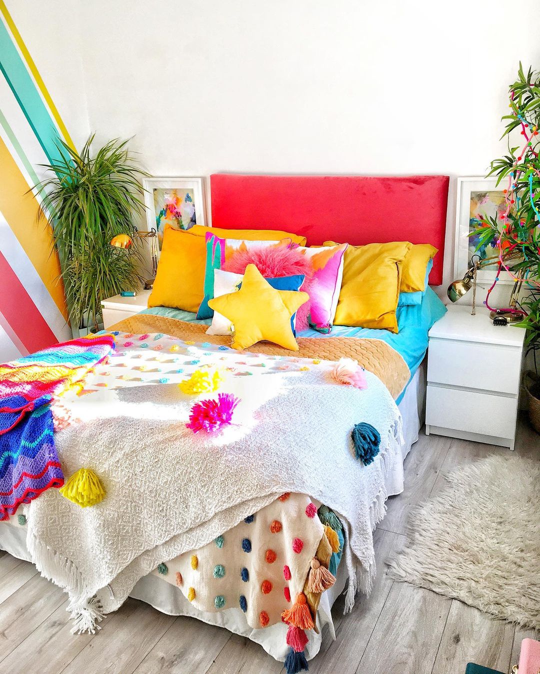 Vibrant Colors For a Joyful Bedroom