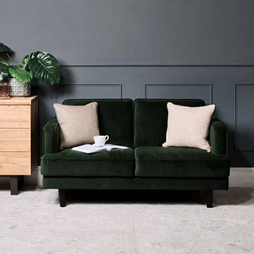 Introduce a Luxurious Bold Statement With Emerald Green