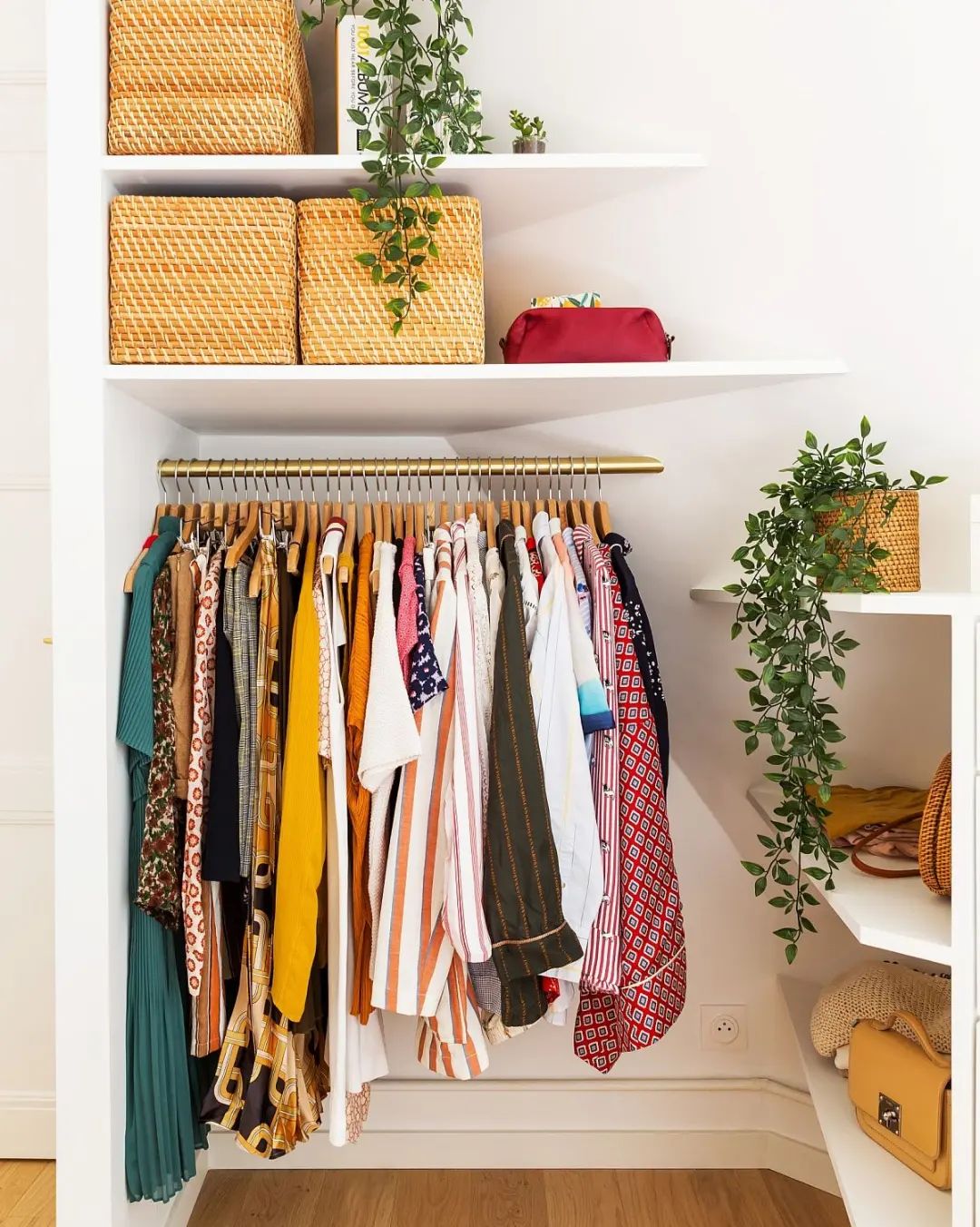 How To Maximize Your Closet Space