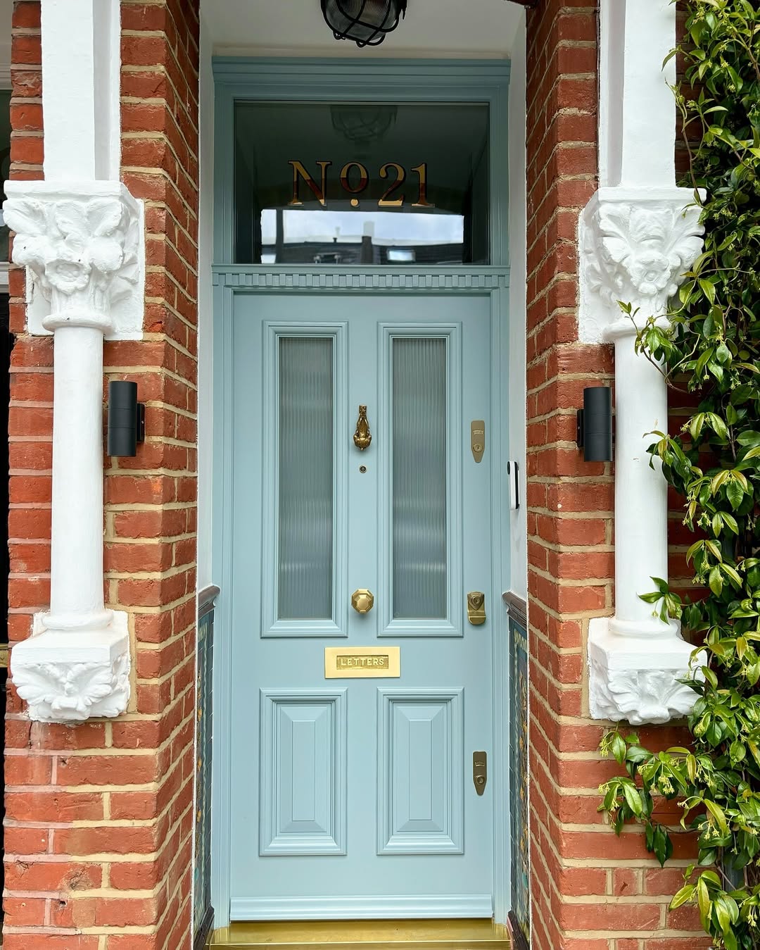 The Best Colors For Your Front Door? An Ultimate Guide