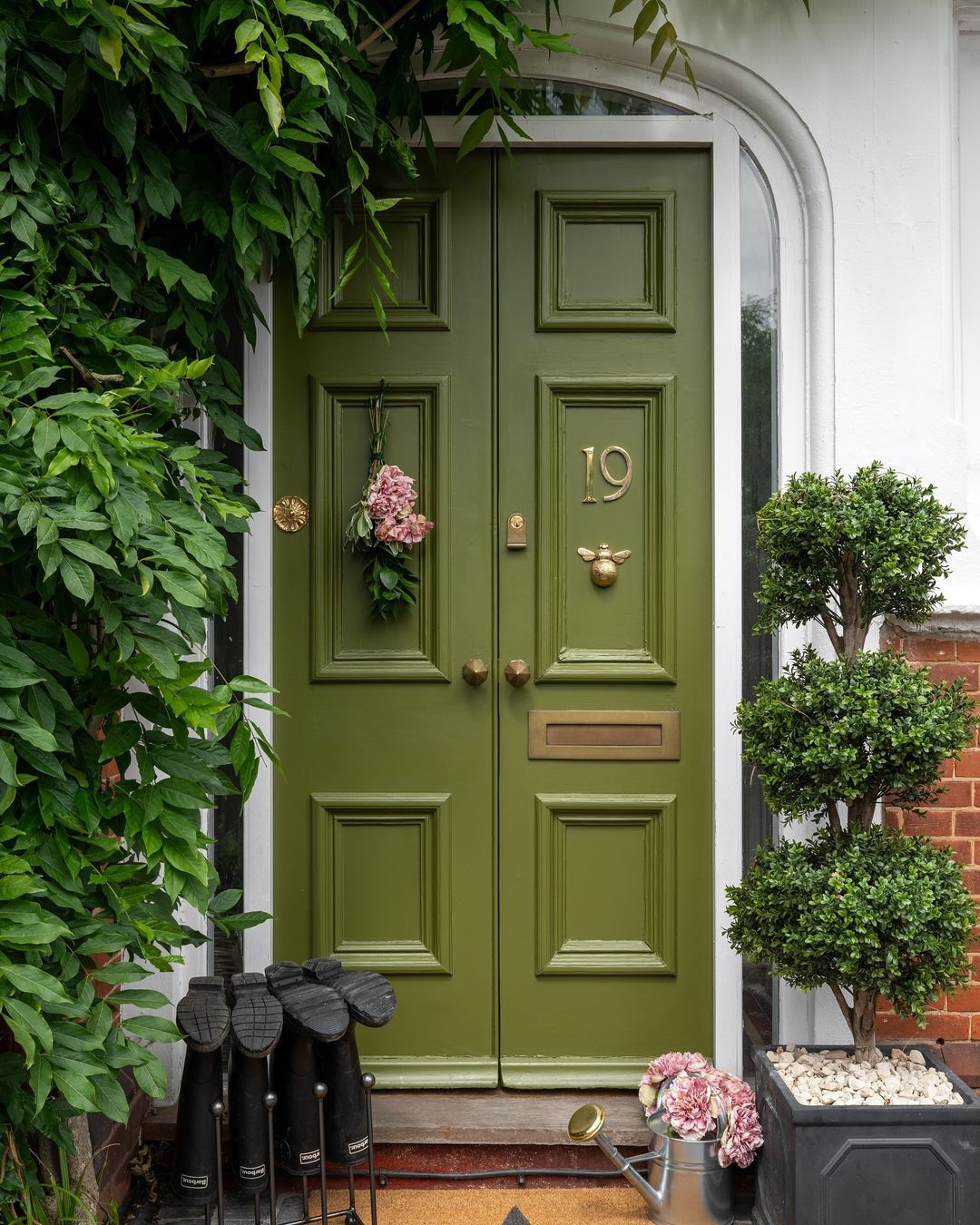 The Best Colors For Your Front Door? An Ultimate Guide