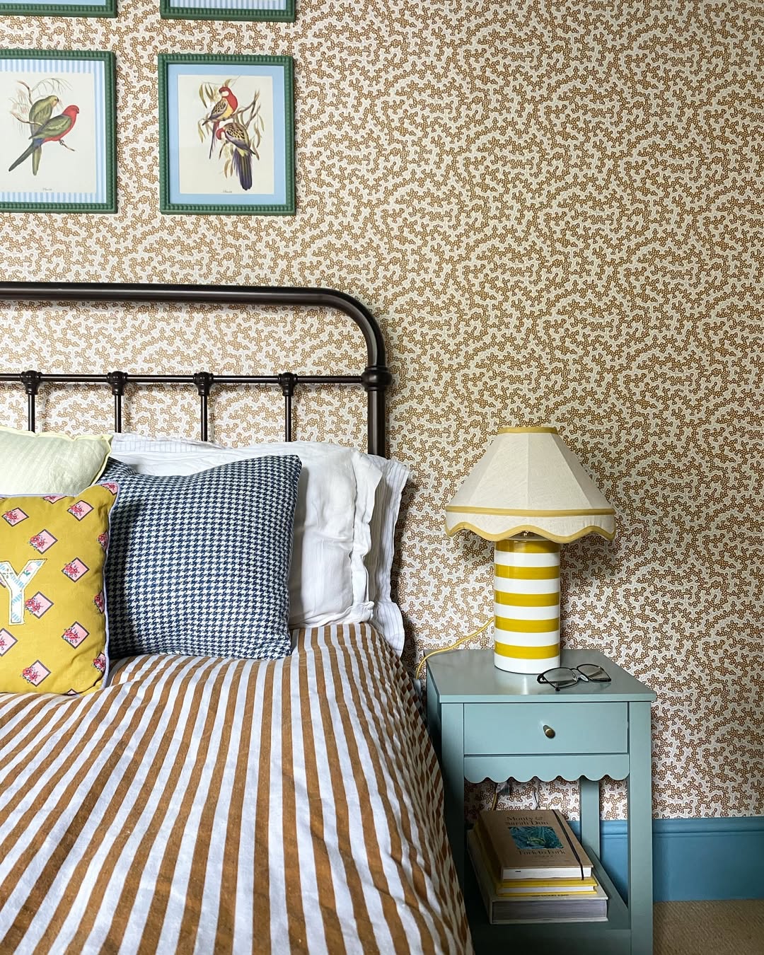 How To Apply Peel And Stick Wallpaper Like A Pro