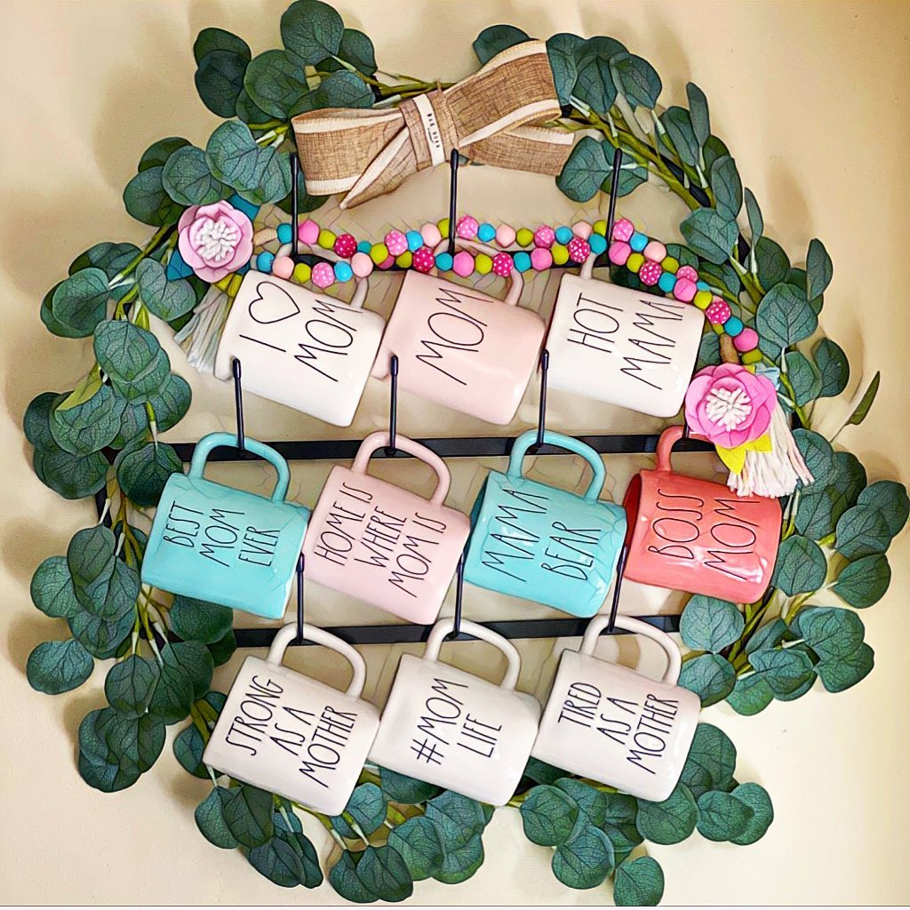 Bold Mug Wreath With Lush Greenery