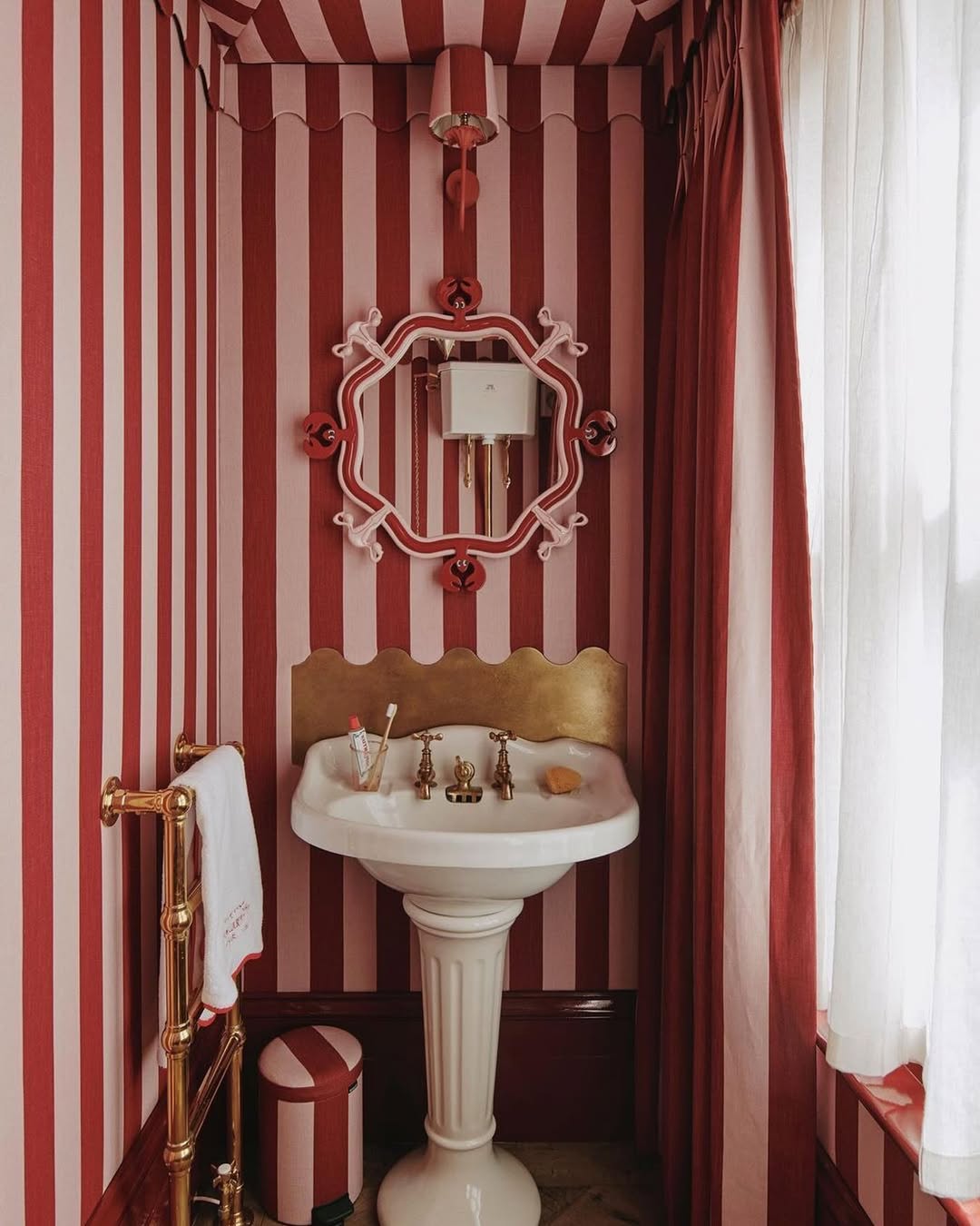 Trendy Carnival Stripes With Vintage Elegance