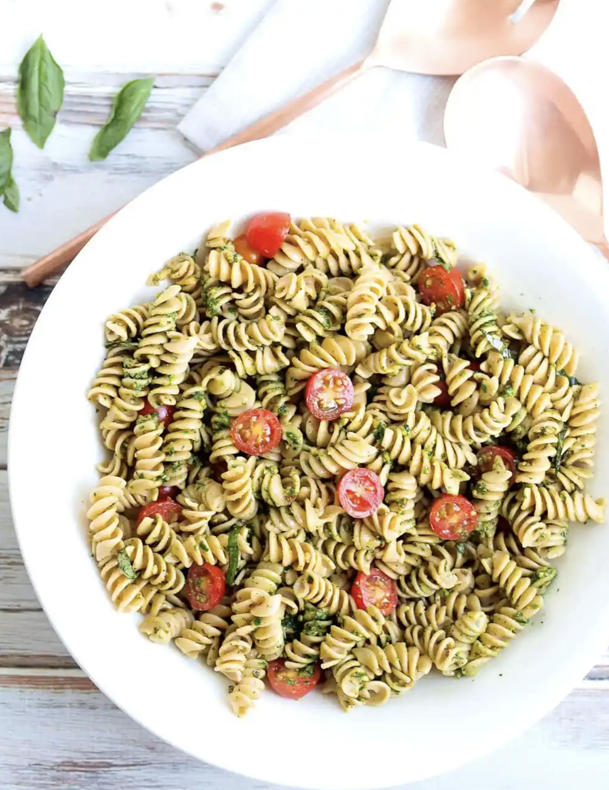 Easy-Peasy Pesto Pasta Salad: A Summer Delight!