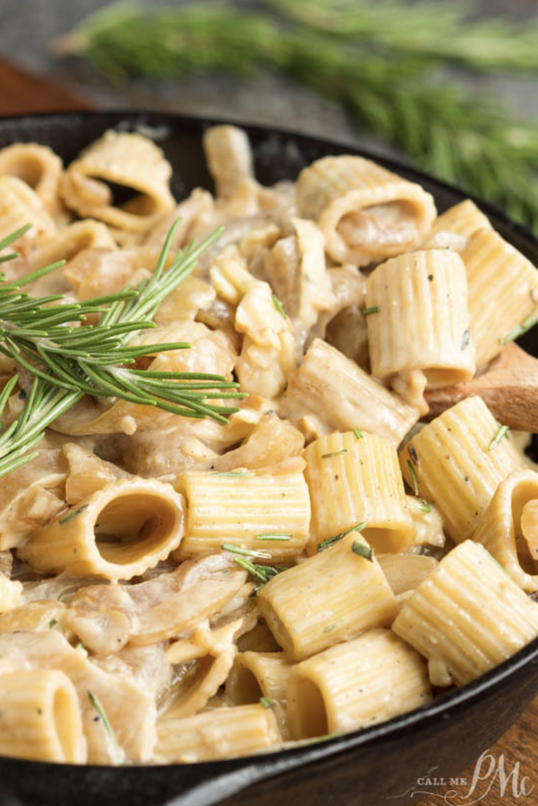 Creamy Caramelized Onion Pasta Bake