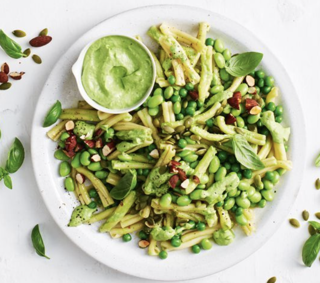 Creamy vegan pasta salad