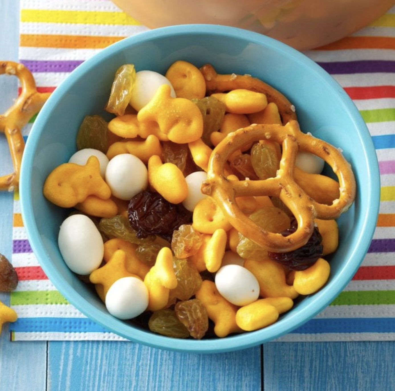 Goldfish Trail Mix: A Crunchy Pool Snack Party Food