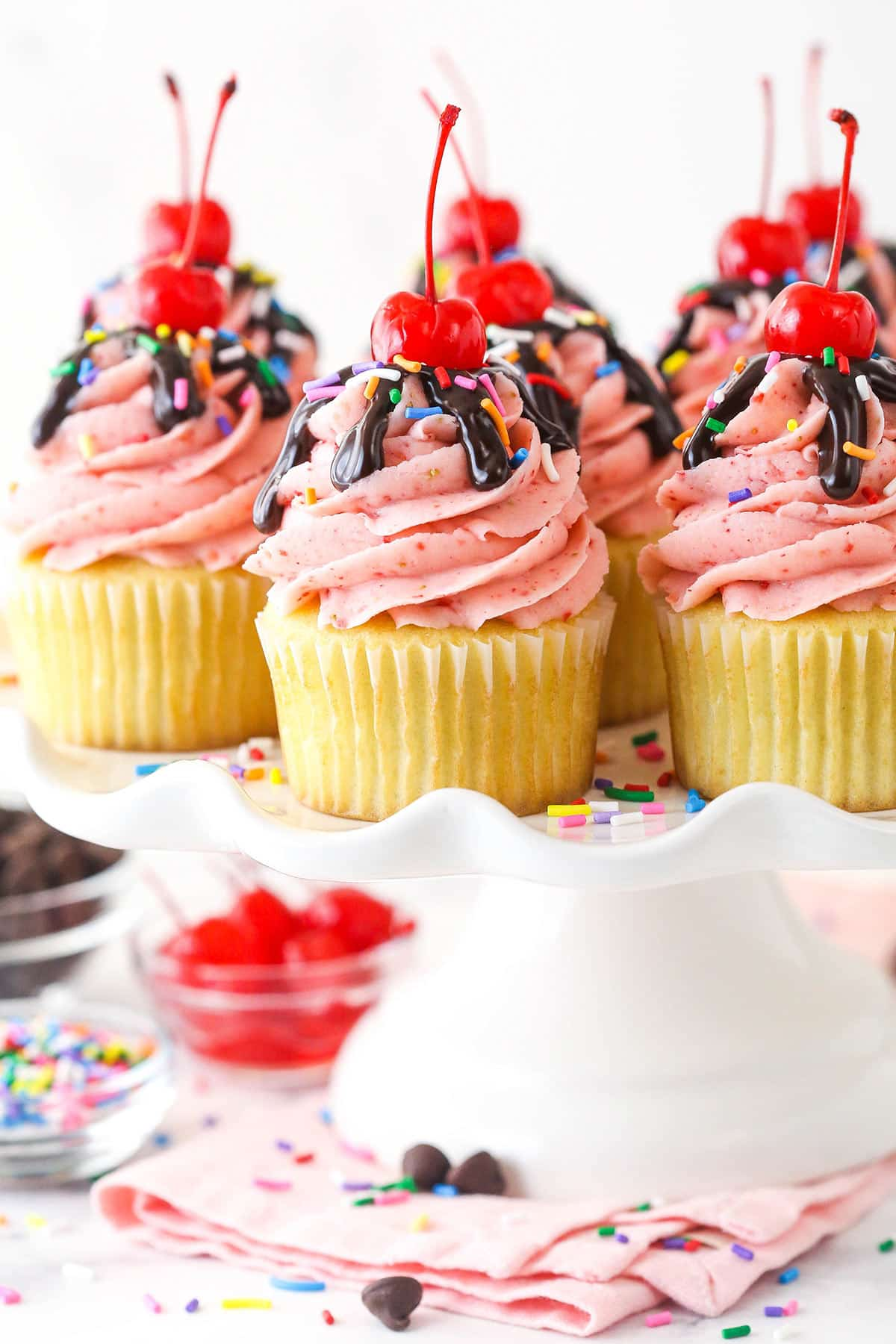 Strawberry Sundae Cupcake