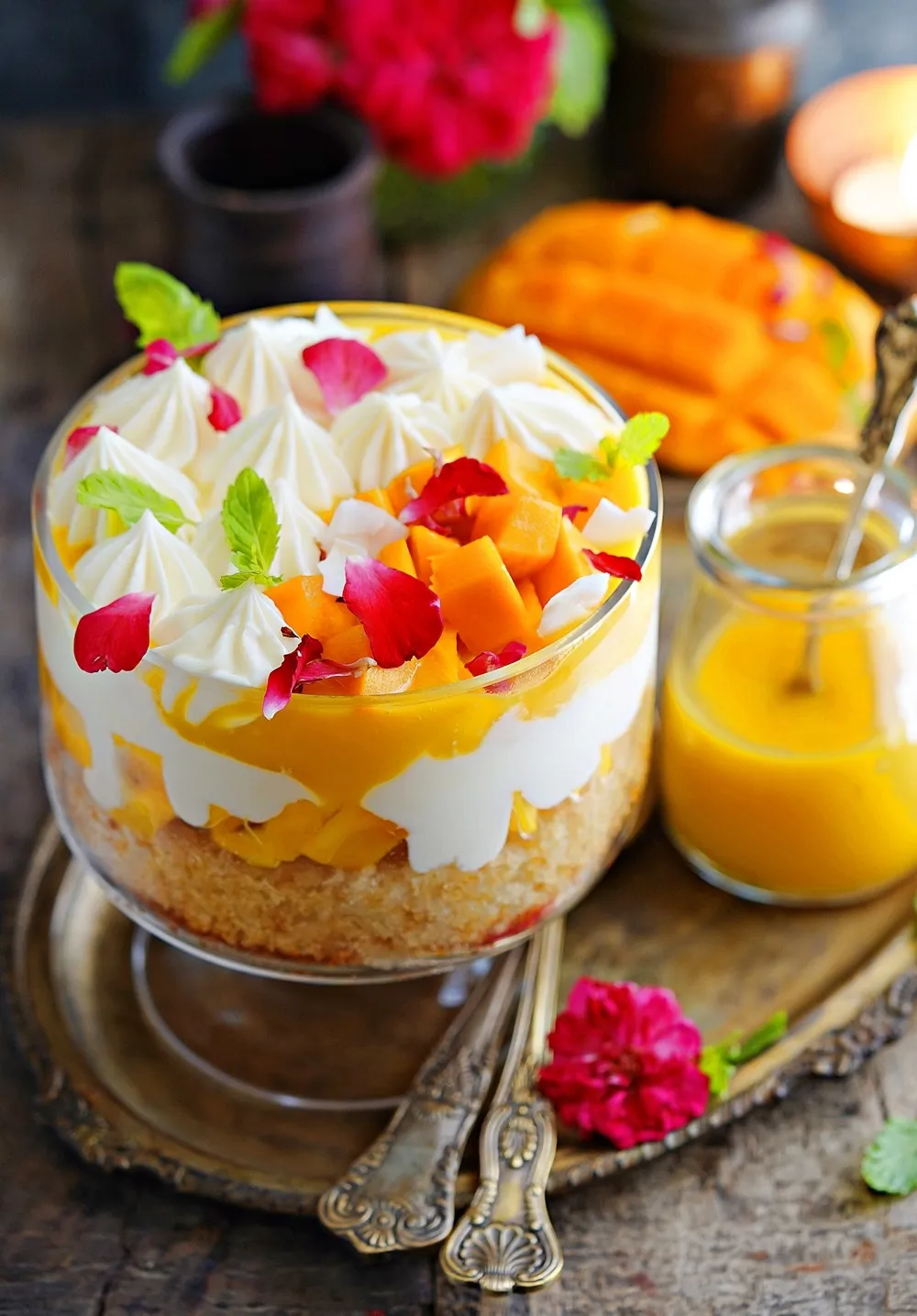 Eggless Tropical Mango Trifle Pudding