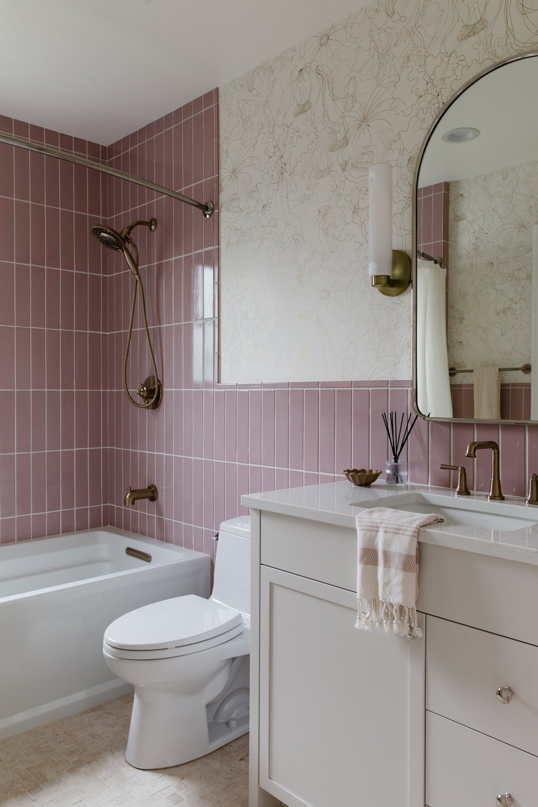 15 Best Colors To pair Mauve In Interior Designing