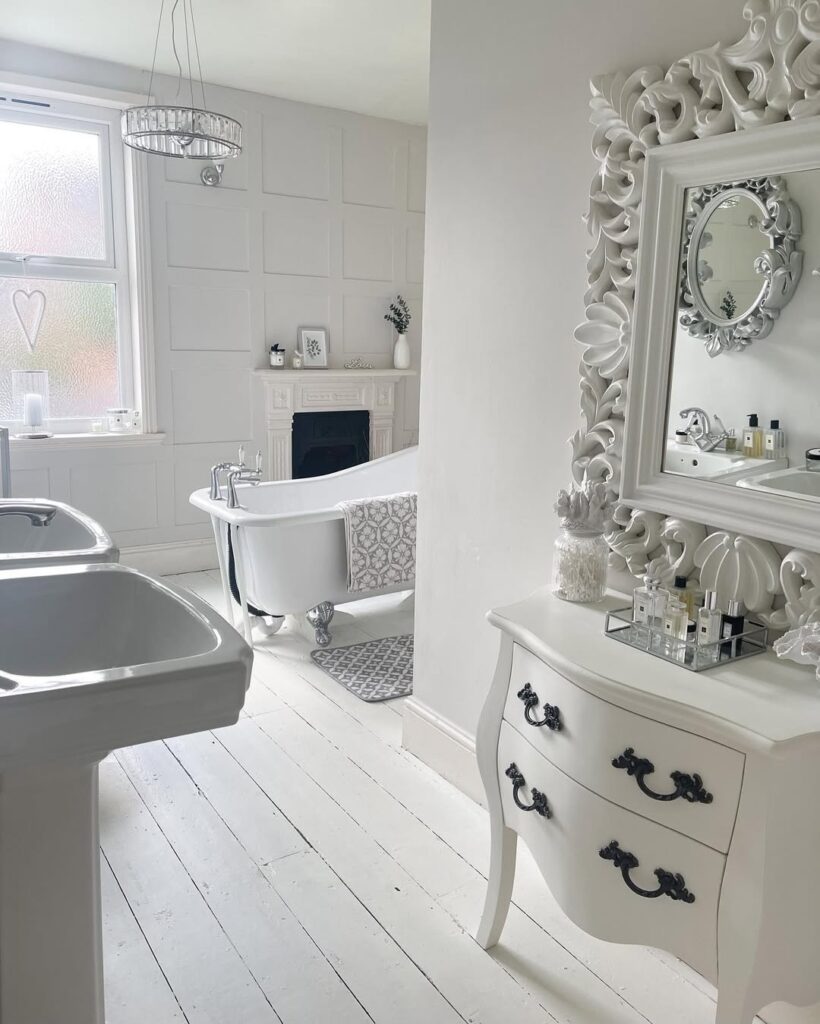 25 Timeless And Classic Victorian Bathroom Ideas You’ll Love