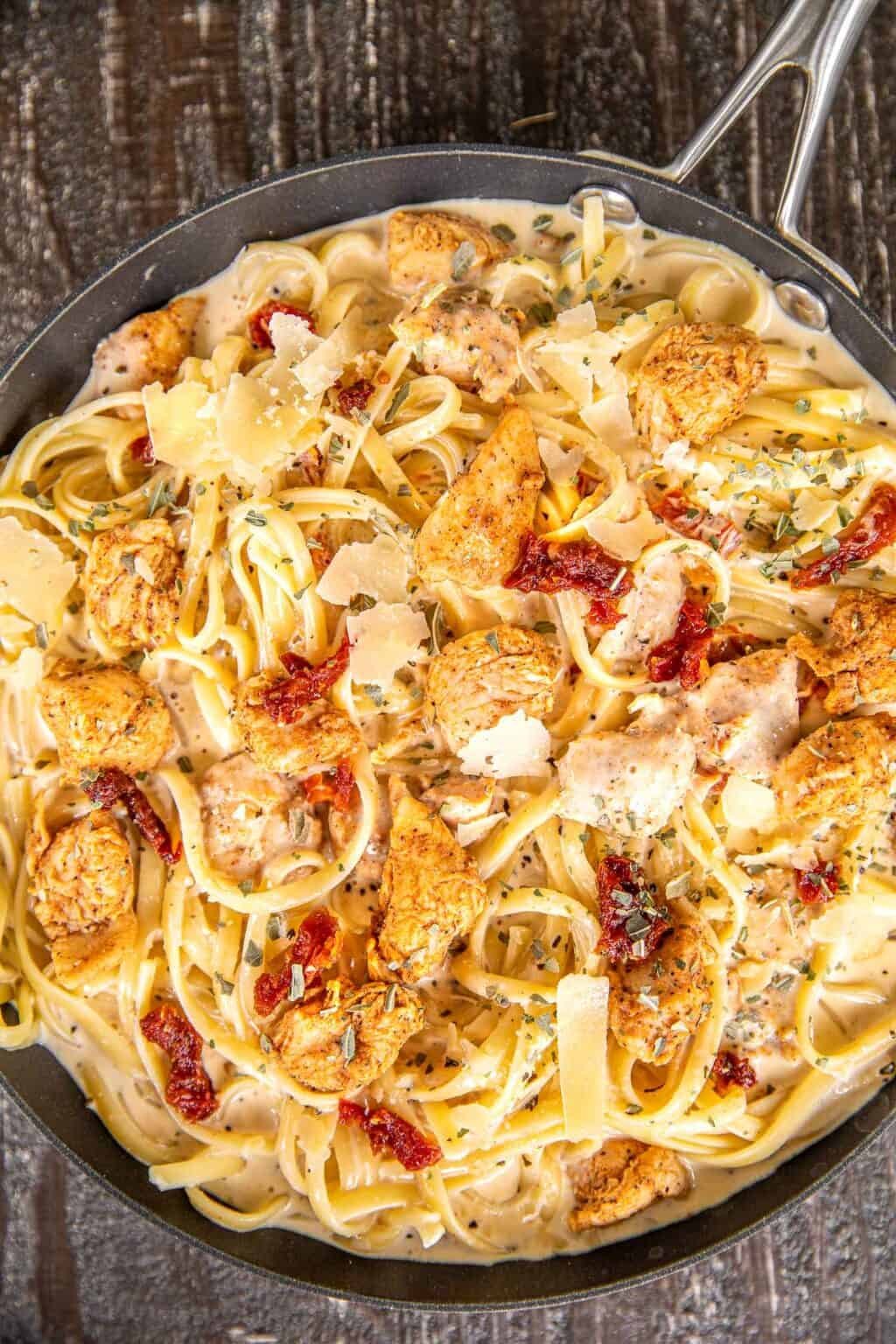 Spicy Creamy Cajun Chicken Pasta