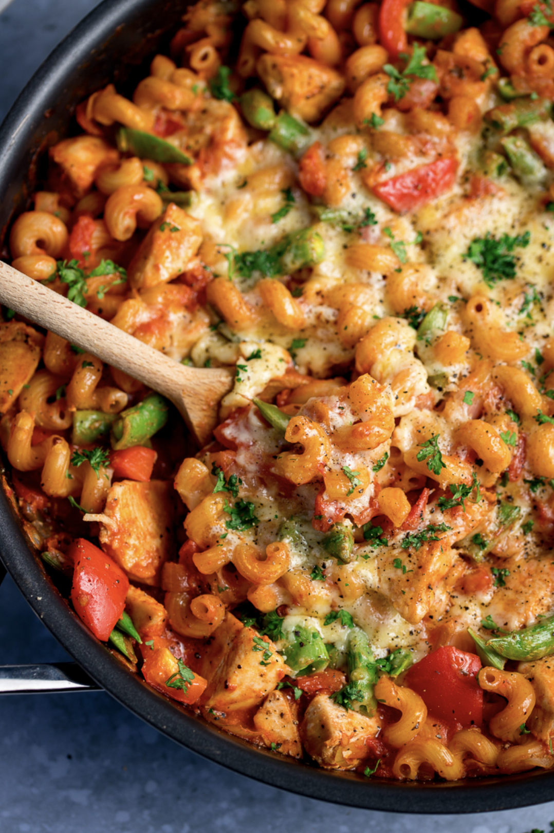 One-Pot Chicken Pasta Delight