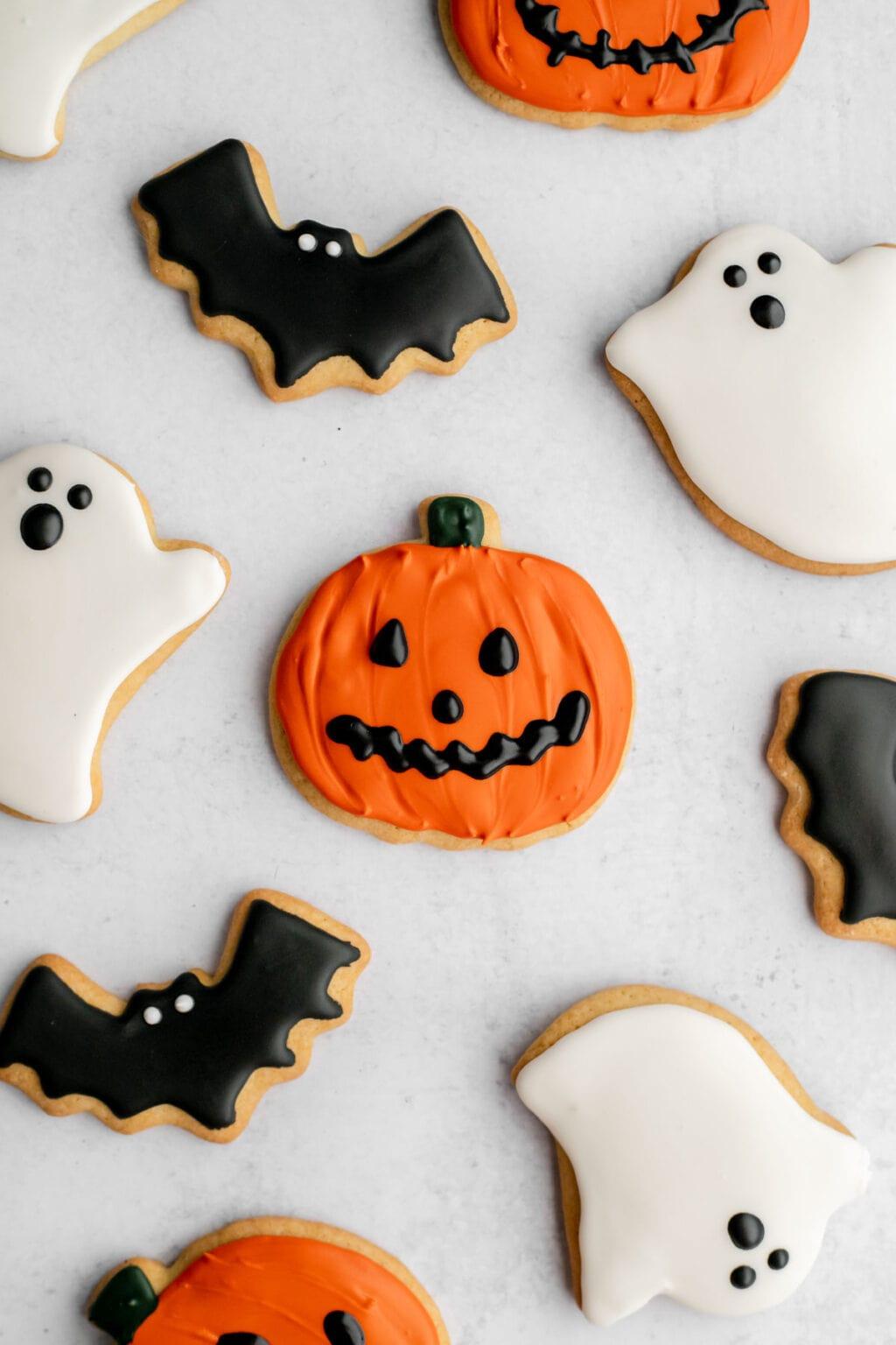 Festive Halloween Sugar Cookies for Spooky Celebrations