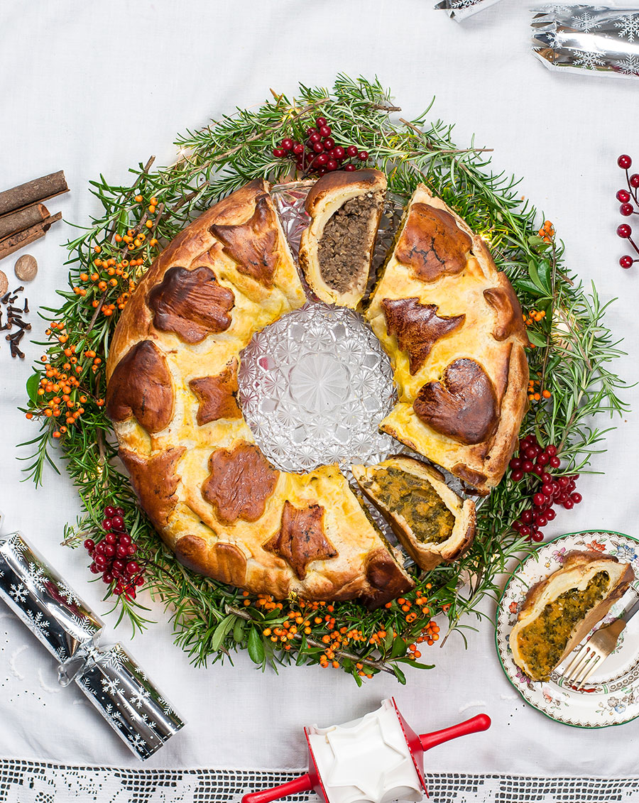 Sage and Onion Sausage with Kale Colcannon Savoury Wreath