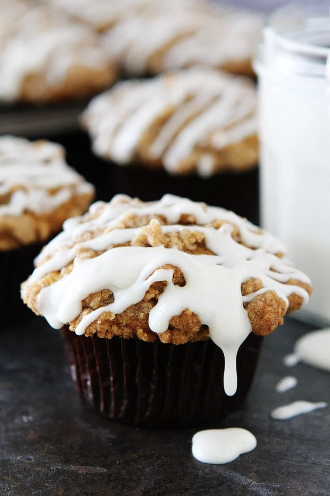 Streusel-Topped Pumpkin Cream Cheese Muffins