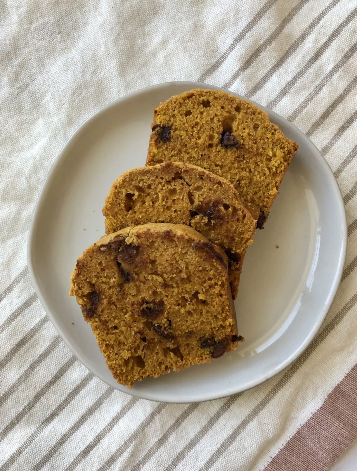 Classic Pumpkin Chocolate Chip Bread