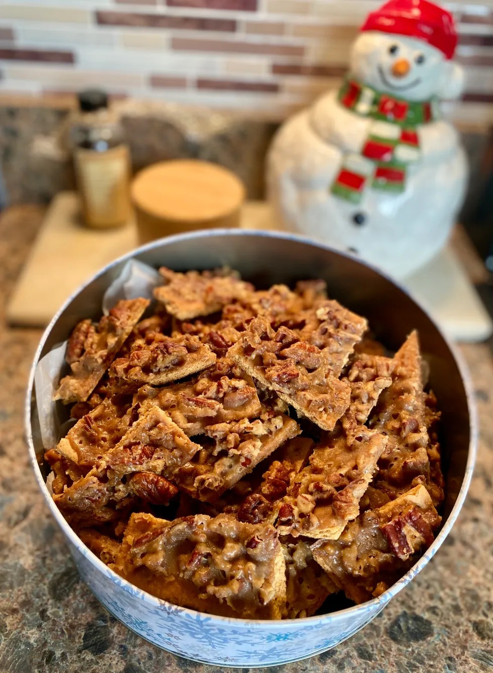 Pecan Pie Christmas Cracks