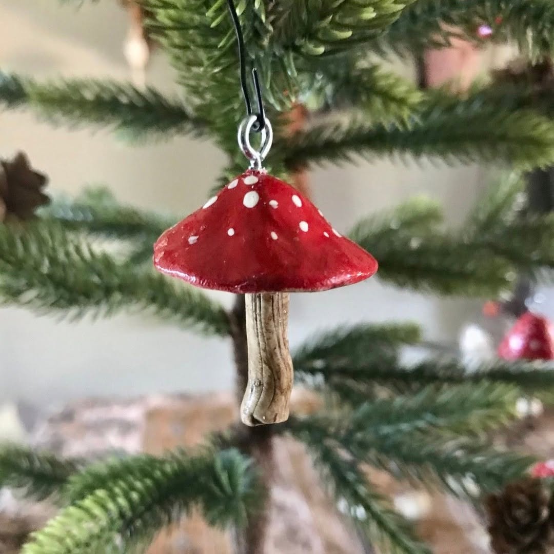 Twisted Stem Toadstool With Classic Charm