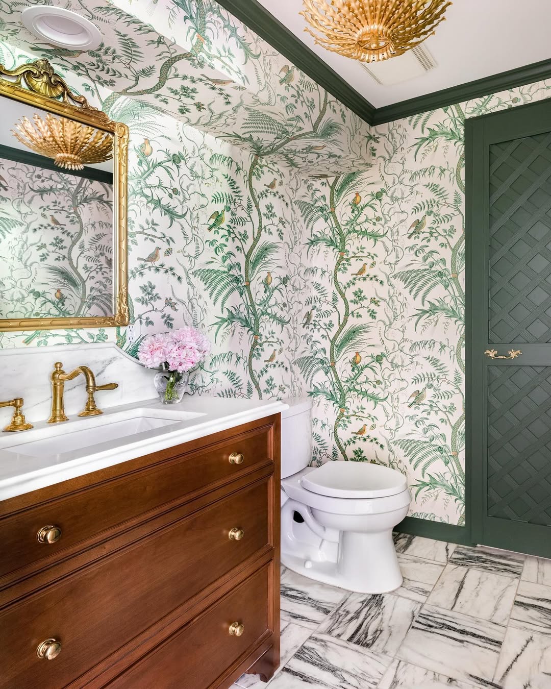 Chinoiserie Wallpaper And Gilded Glamour