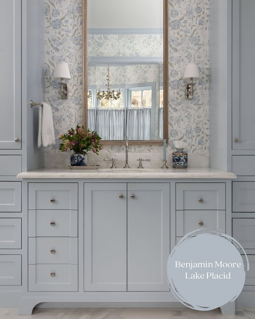 15 Best Aqua Paint Colors That Are Sure to Make a Splash