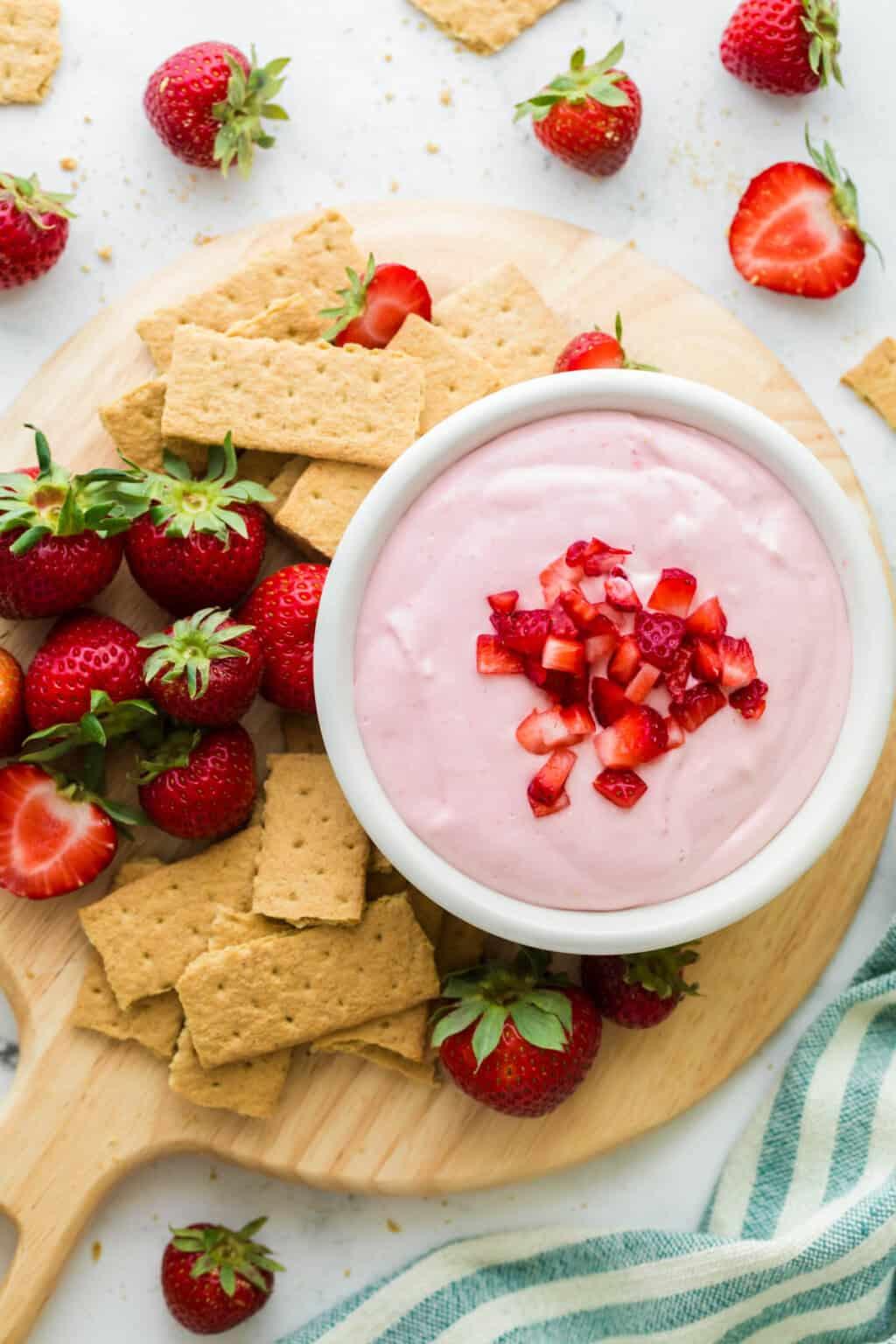Strawberry Cheesecake Dip: Effortless Elegance in a Bowl