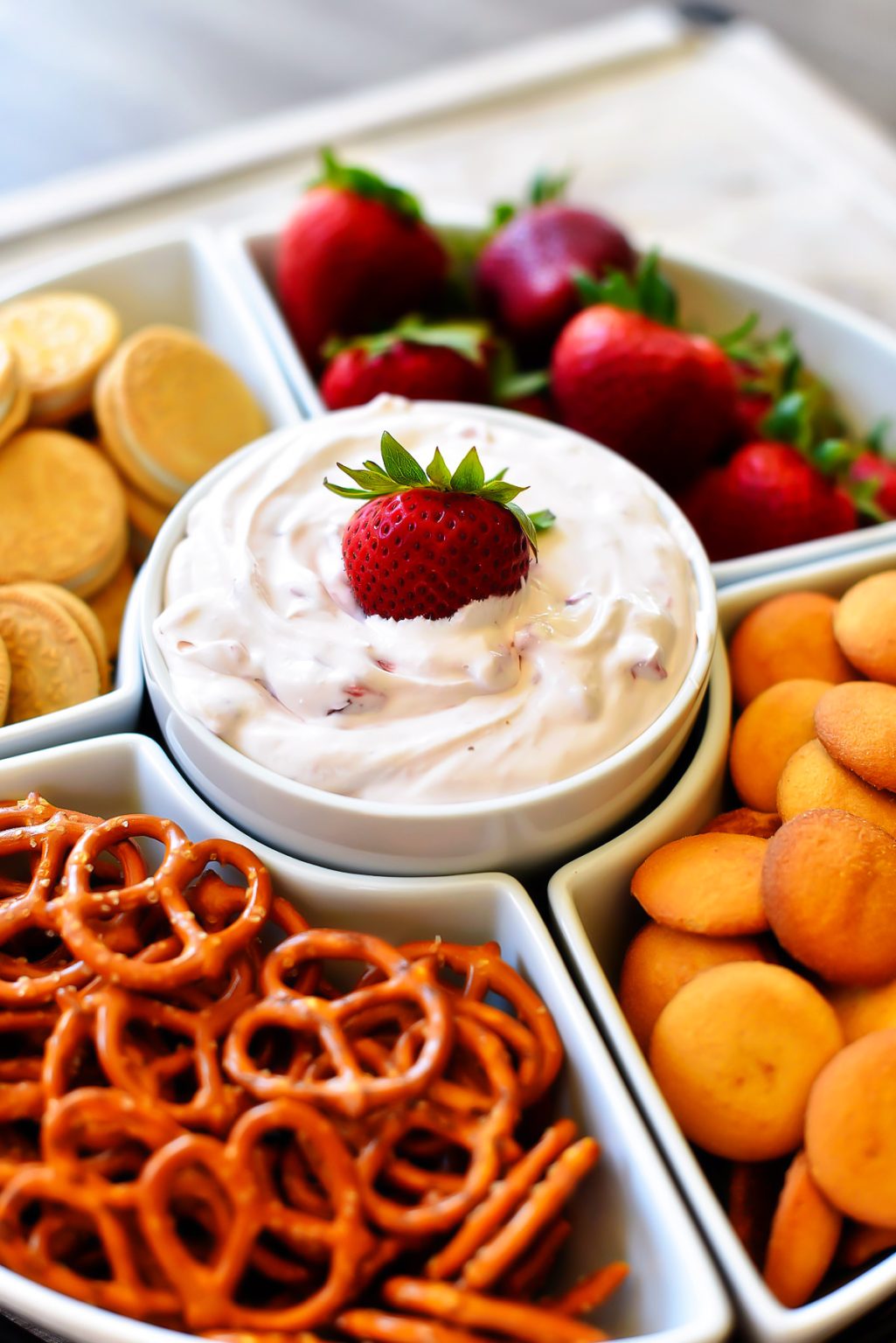 Creamy, Dreamy Strawberry Cheesecake Dip