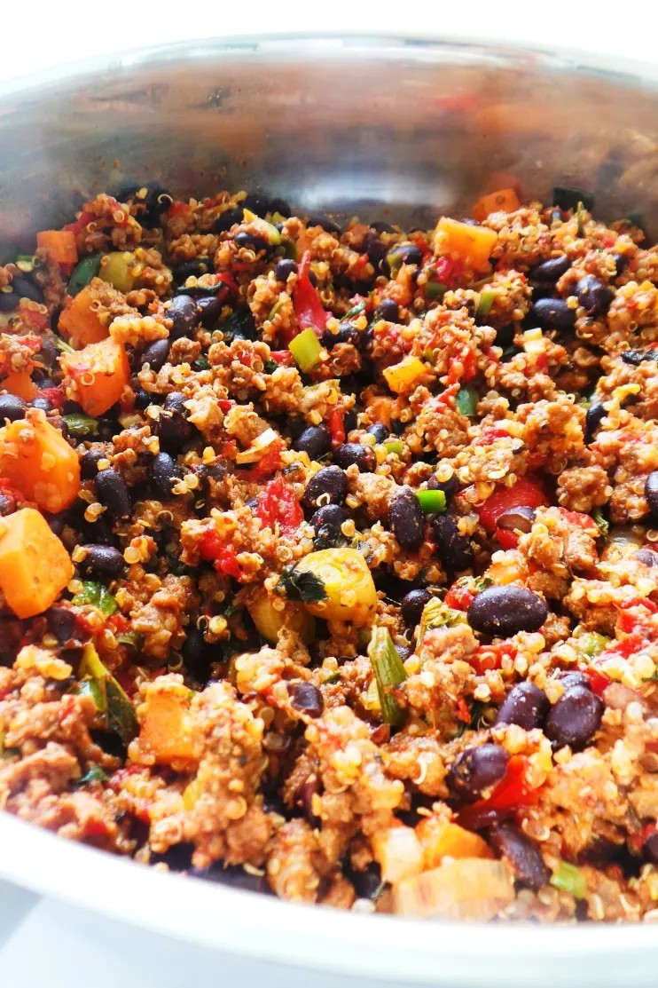 Ground Beef Dinner Skillet Recipe: Easy & Healthy