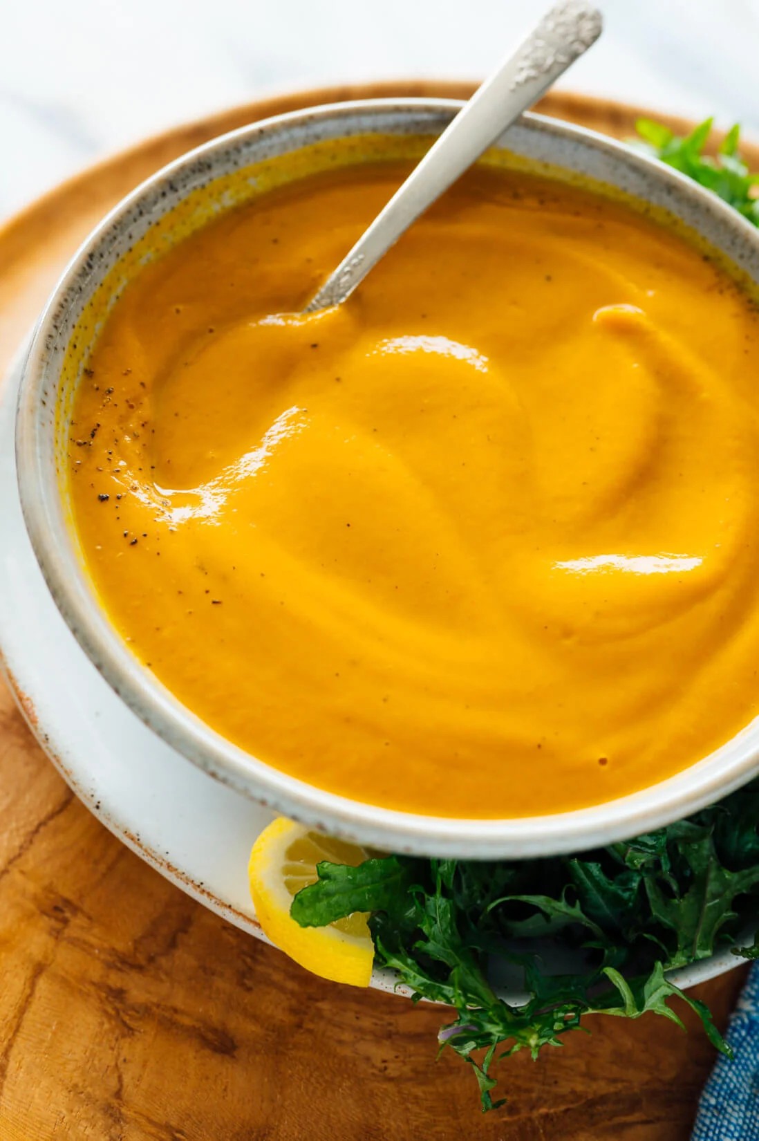 Cozy Roasted Carrot Ginger Soup