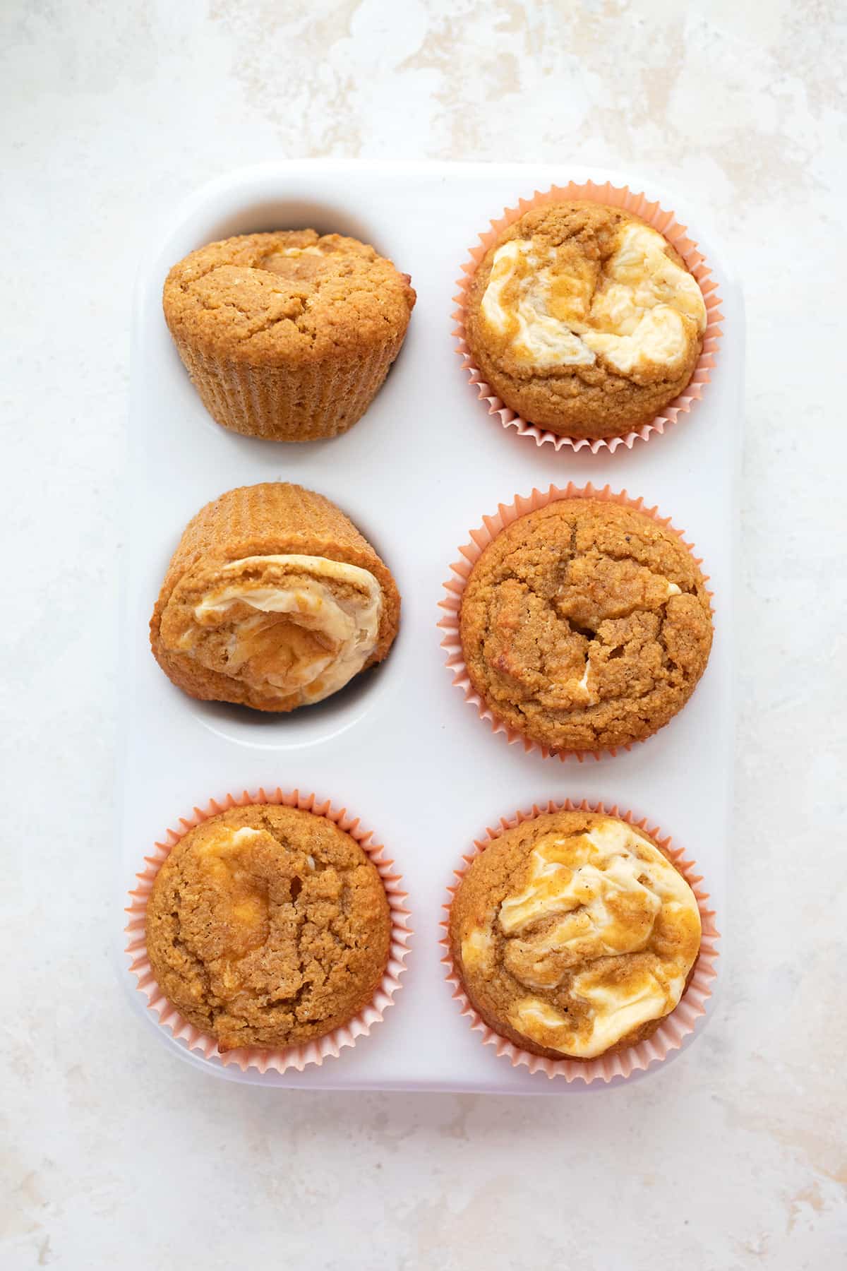 Pumpkin Cheesecake-Filled Muffins