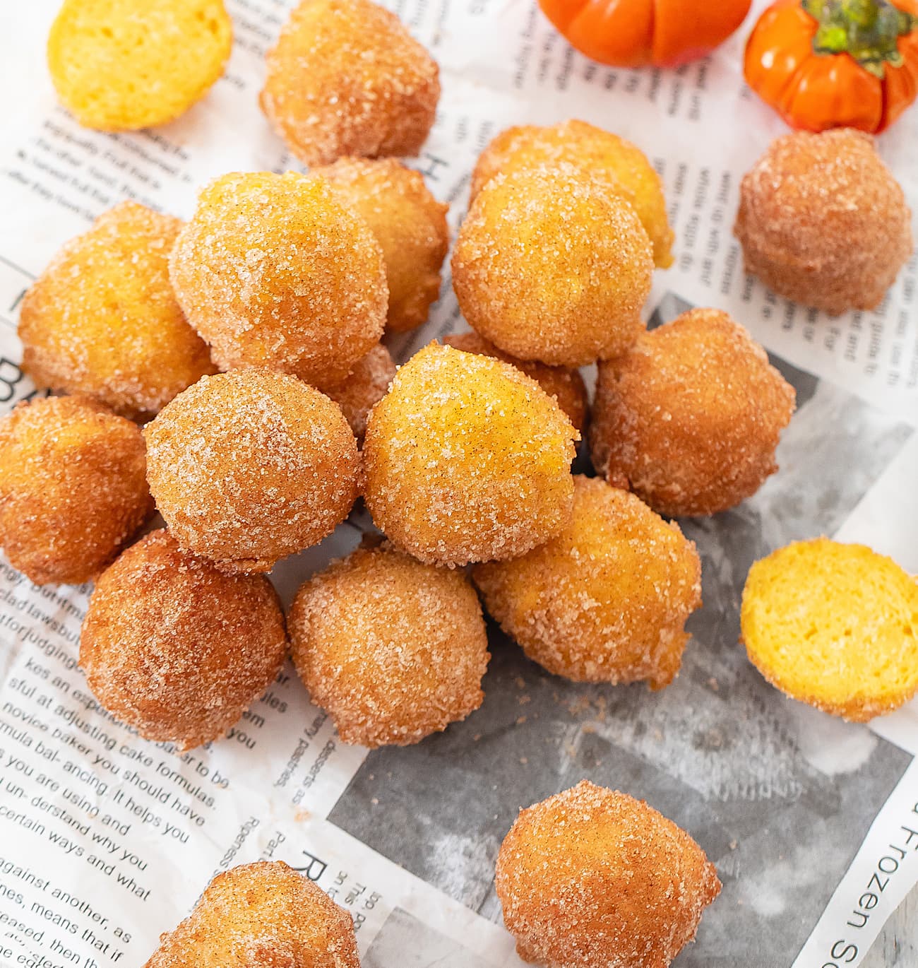 Quick & Easy 2-Ingredient Pumpkin Donuts