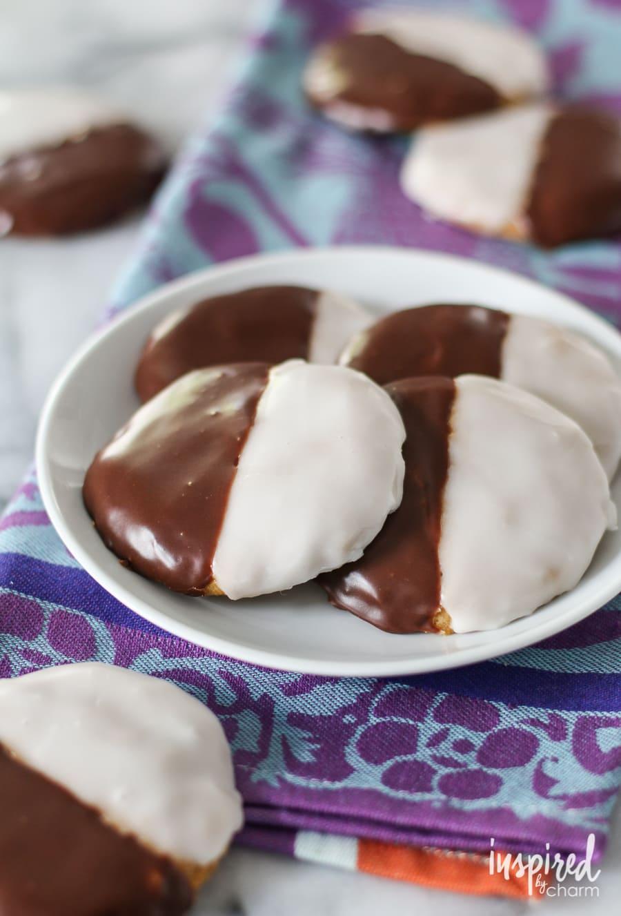 Black and White Pumpkin Cookies: A Charming Contrast
